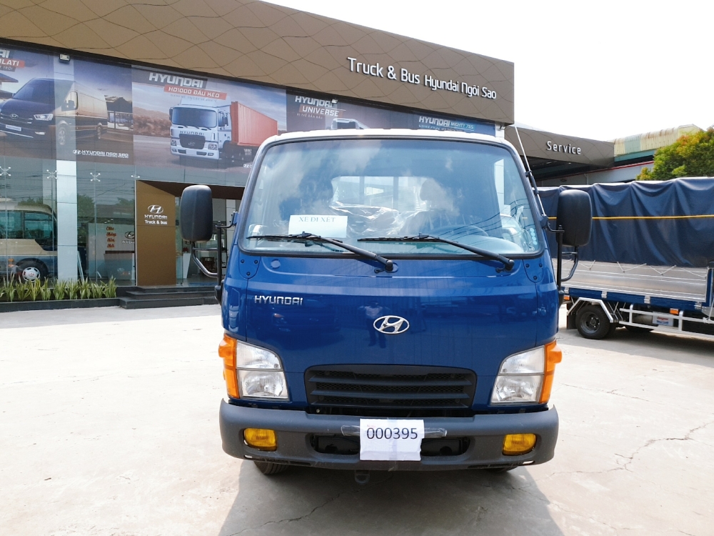 Tải Hyundai 2T4 thùng lững giao ngay  - cơ may trúng thưởng