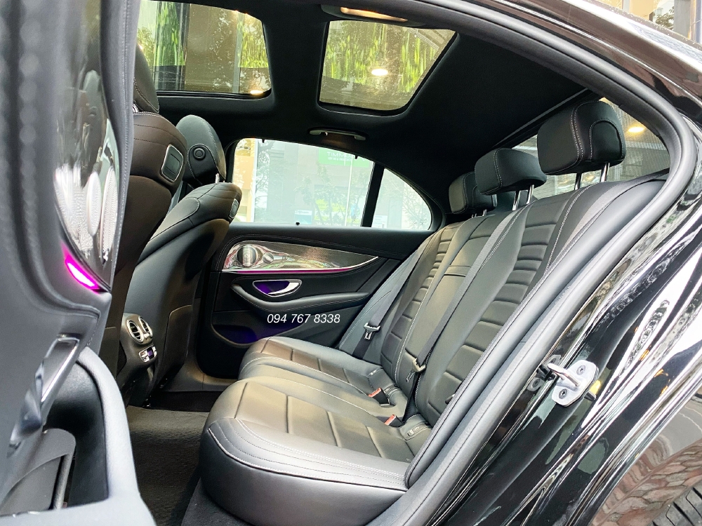 Xe lướt chính hãng - Mercedes E300 2020 màu Đen chạy 3.000km giá cực tốt