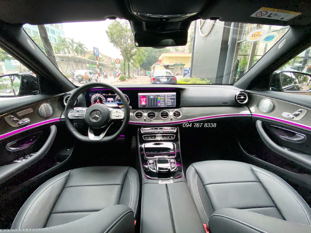 Xe lướt chính hãng - Mercedes E300 2020 màu Đen chạy 3.000km giá cực tốt