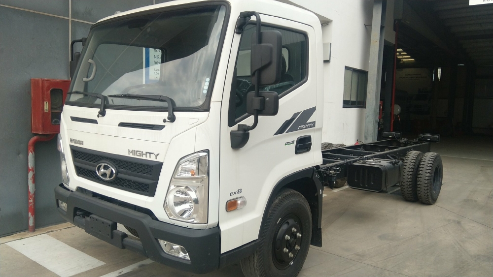 xe tải NEW MIGHTY EX8 hàng mới nhất siêu hiếm