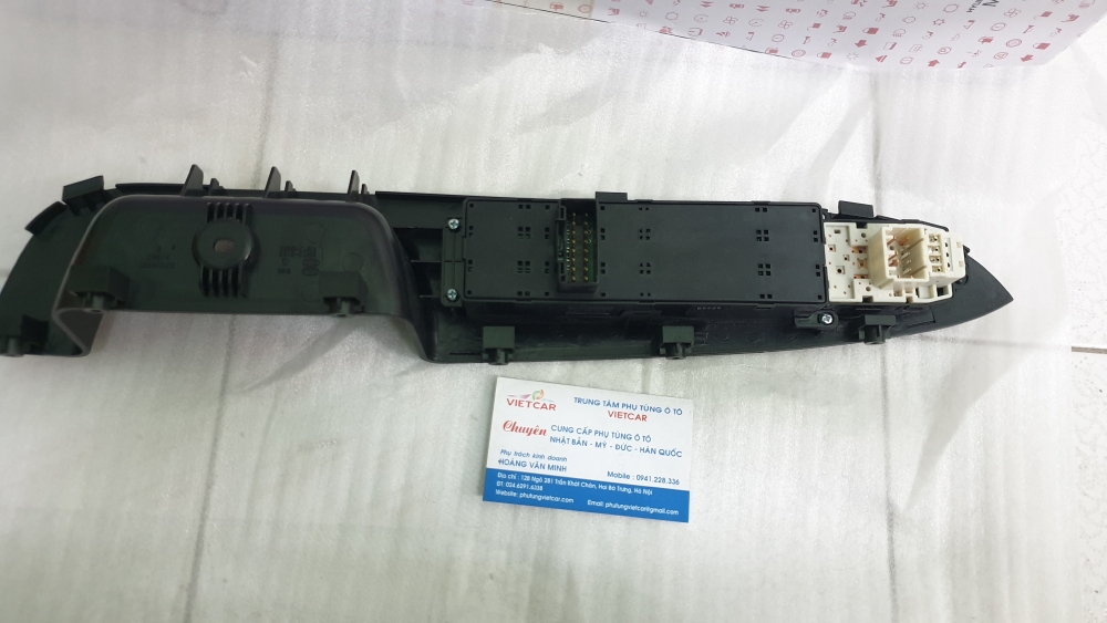 Công tắc tổng (có chỉnh + gập gương) Kia Caren