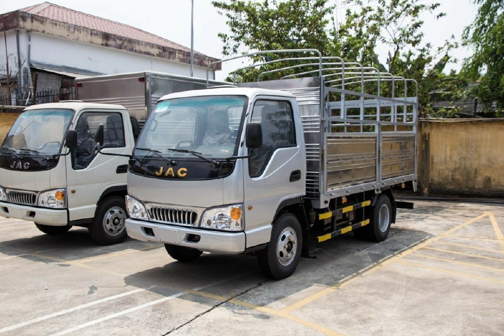 xe tải jac/ 2 tấn,3 tấn, 4 tấn , 5 tấn , 6 tấn thùng dài giá tốt hỗ trợ trả góp 70%