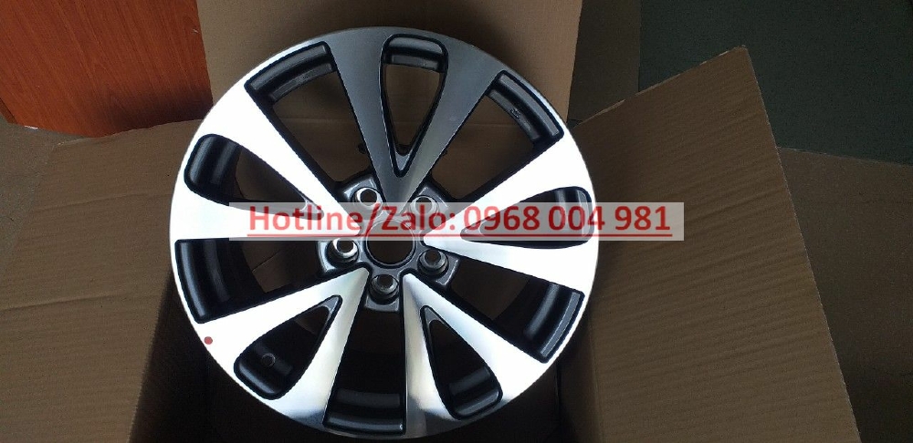 MÂM XE SORENTO 2014 529102P183A770