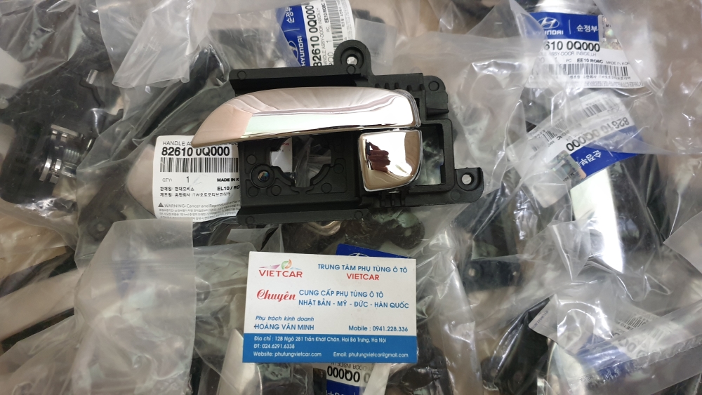 Tay mở cửa trong phải Hyundai Avante Mã sp 8826200Q000