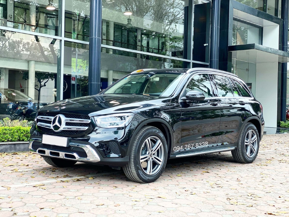 Bán Mercedes GLC200 2020 màu Đen Siêu lướt chính chủ biển đẹp Giá cực tốt