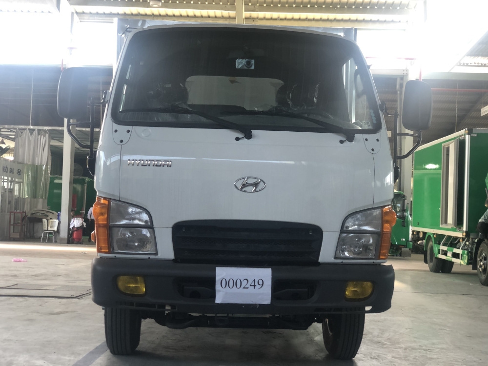 CẦN BÁN XE TẢI 2,4 TẤN THÙNG SIÊU DÀI