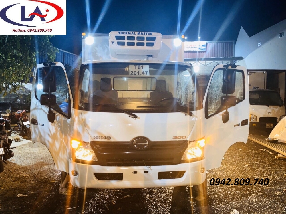 #Hino_5_Tấn_XZU730L_THÙNG_ĐÔNG_LẠNH
