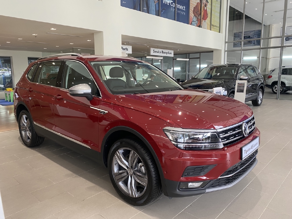 Xe Tiguan Allspace SUV 7 chỗ nhập khẩu, khuyến mãi tháng 3 liên hệ Mr Quân để có giá tốt nhất