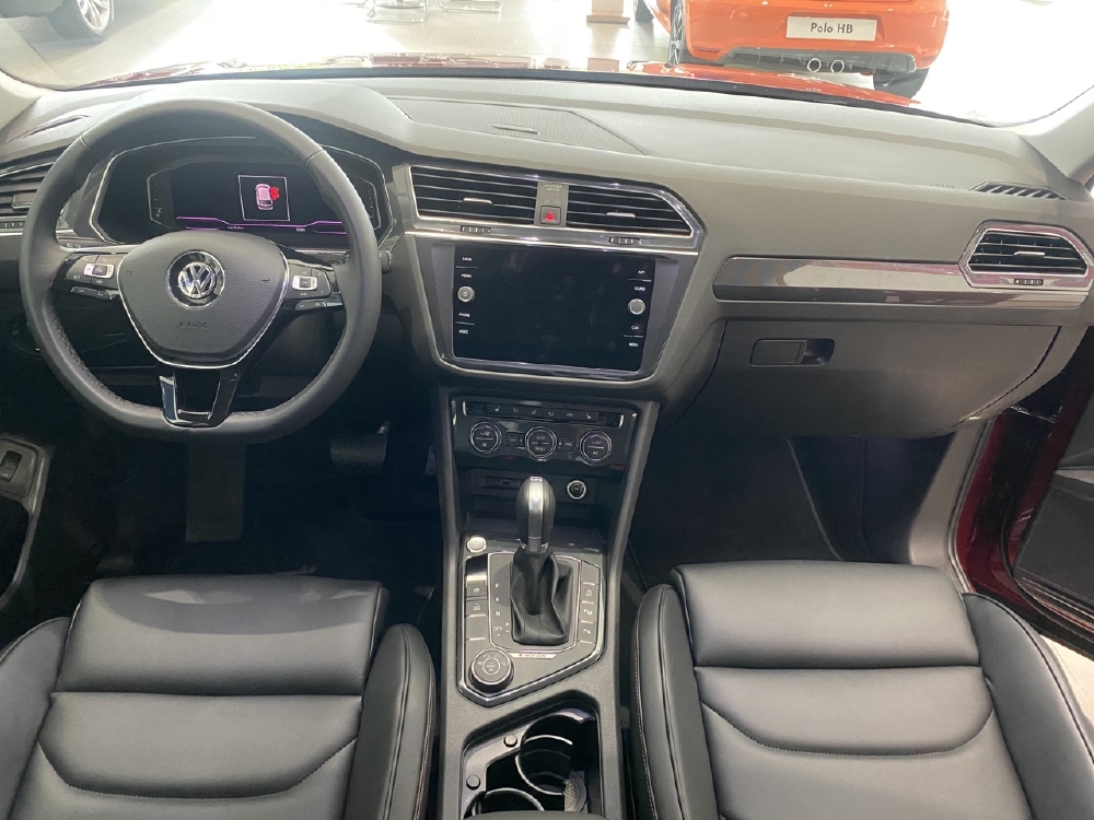 Xe Tiguan Allspace SUV 7 chỗ nhập khẩu, khuyến mãi tháng 3 liên hệ Mr Quân để có giá tốt nhất