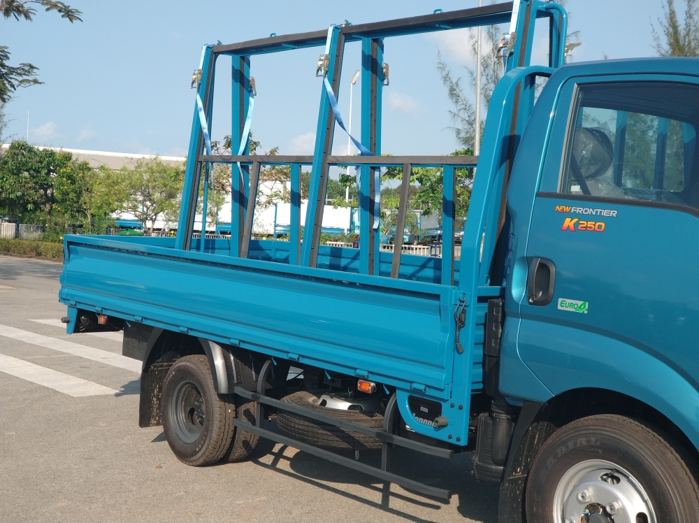 XE TẢI KIA K250 TẢI TRỌNG 1490/2490 KG ĐỜI 2020 XE CÓ SẴN, GIAO XE NGAY.