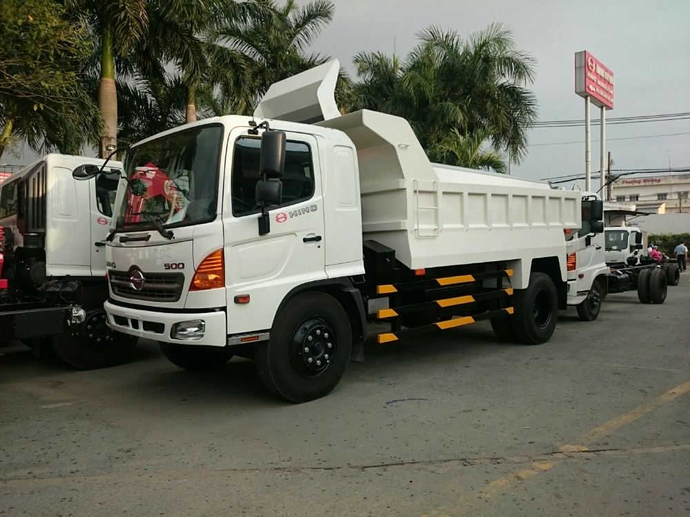 Bán xe Hino Ben 6.5 tấn 2020 thùng ben4 và 5 khối