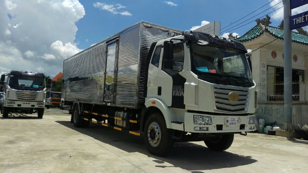 Giá xe tải faw 8 tấn nhập khẩu thùng chở pallet|Hỗ trợ ngân hàng