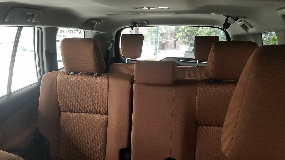 Toyota InnoVA 2.0E MT Khuyến Mại Kịch Sàn