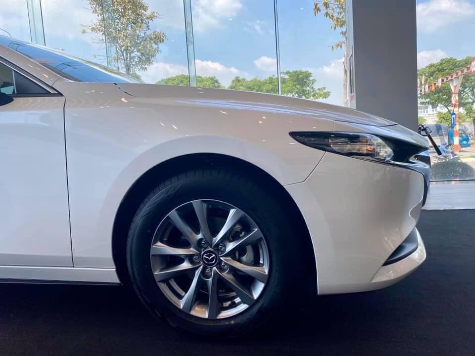 Mazda 3 2020 ưu đãi 20 triệu, tặng bảo hiểm vật chất
