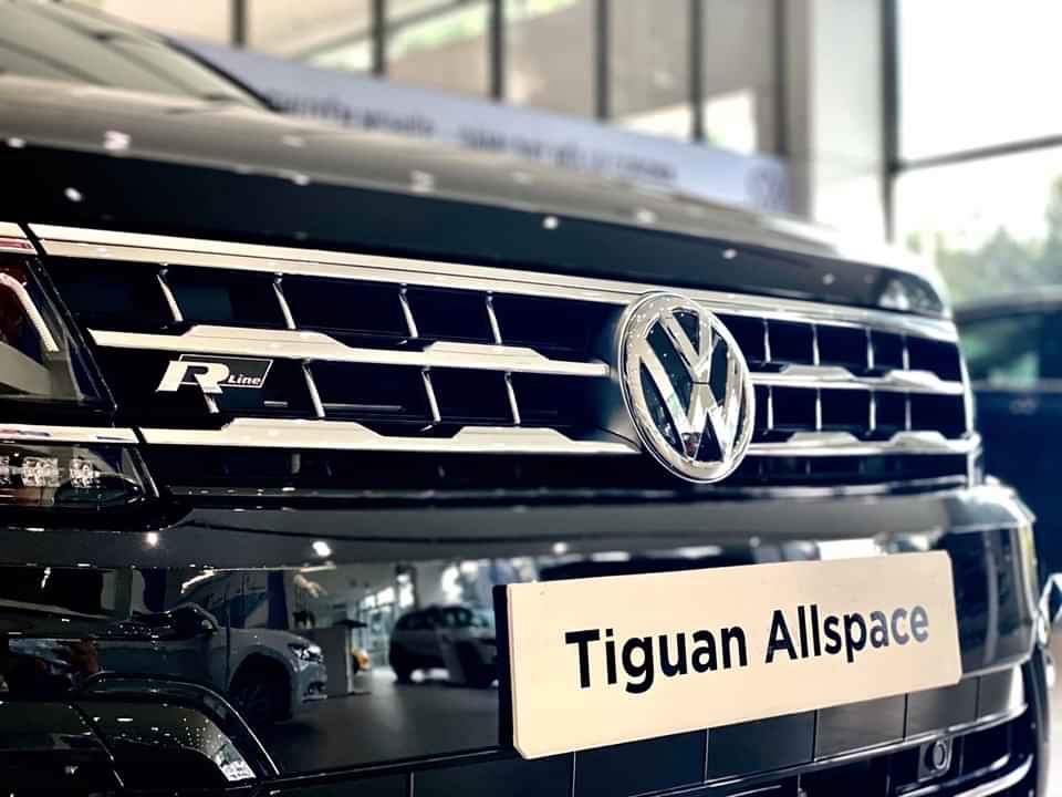 Tiguan Rline đen mạnh mẽ, diện mạo mới, thu hút ánh nhìn, xe SUV nhập khẩu giá cực tốt