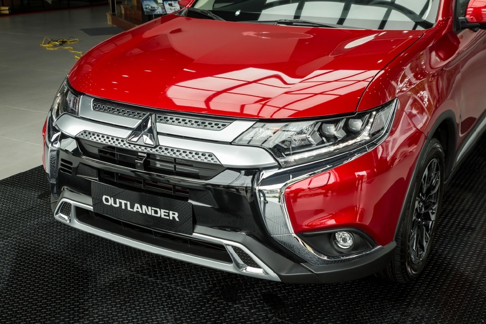 MITSUBISHI OUTLANDER 2020 TRẢ GÓP 90% GIÁ 825TR