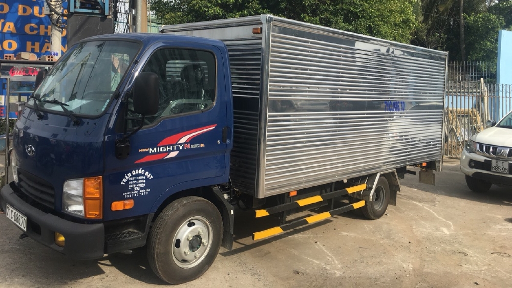XE TẢI HYUNDAI 2,4 TẤN