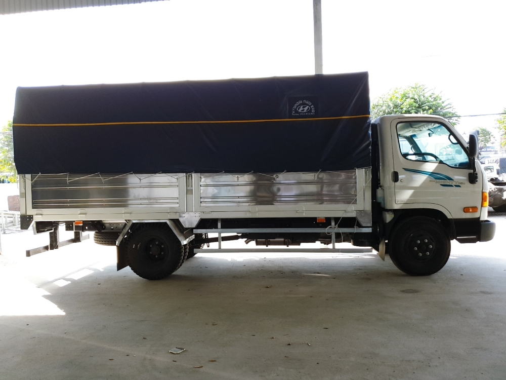 Mua xe Hyundai 7 tấn tặng thùng MB or Kín 110s