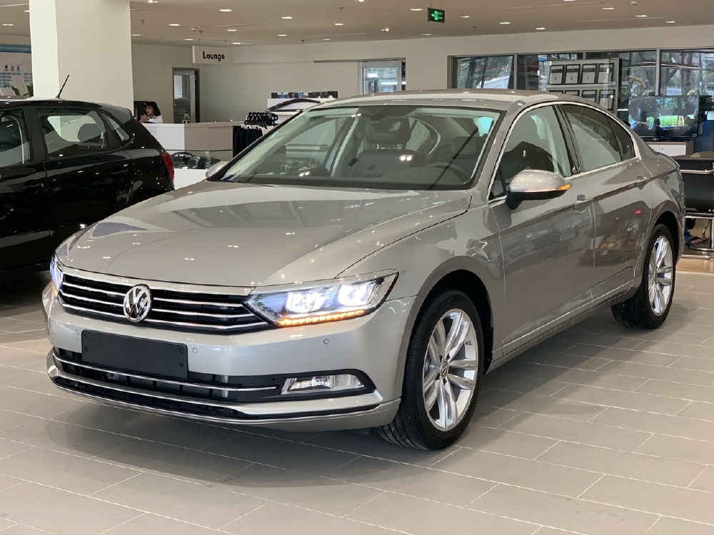 ✅ Volkswagen Passat High Giảm Tiền Mặt 177 Triệu ✅