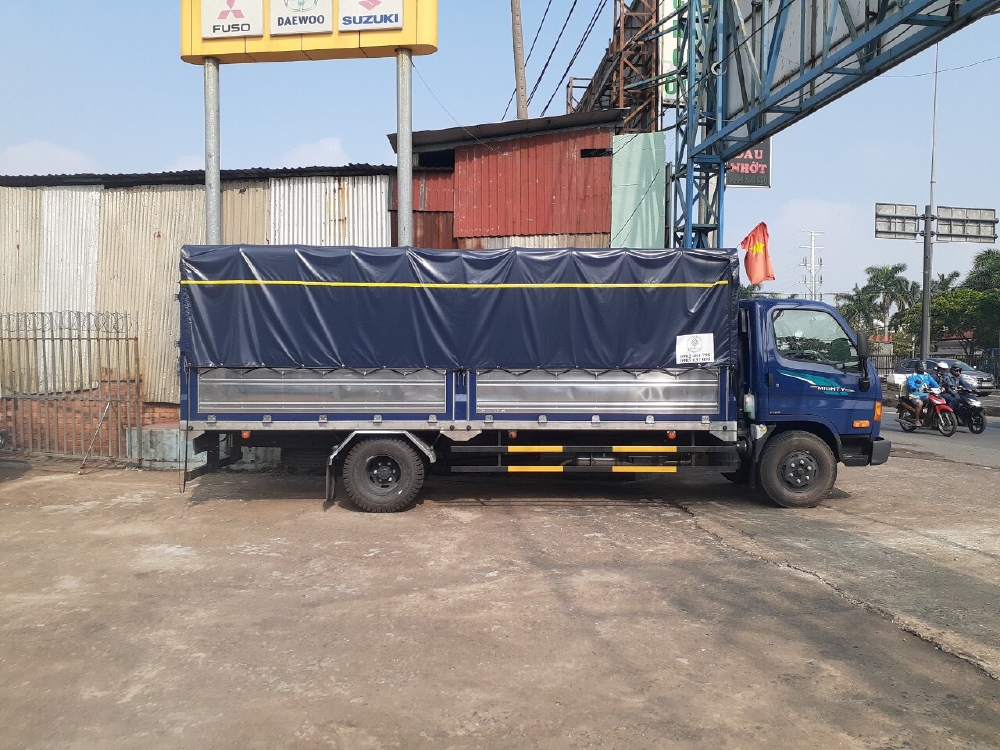 Hyundai 7 tấn thùng dài 5m7