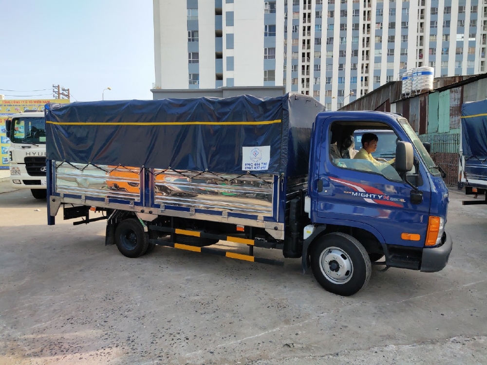 HYUNDAI N250SL THÙNG BẠT BỬNG NÂNG