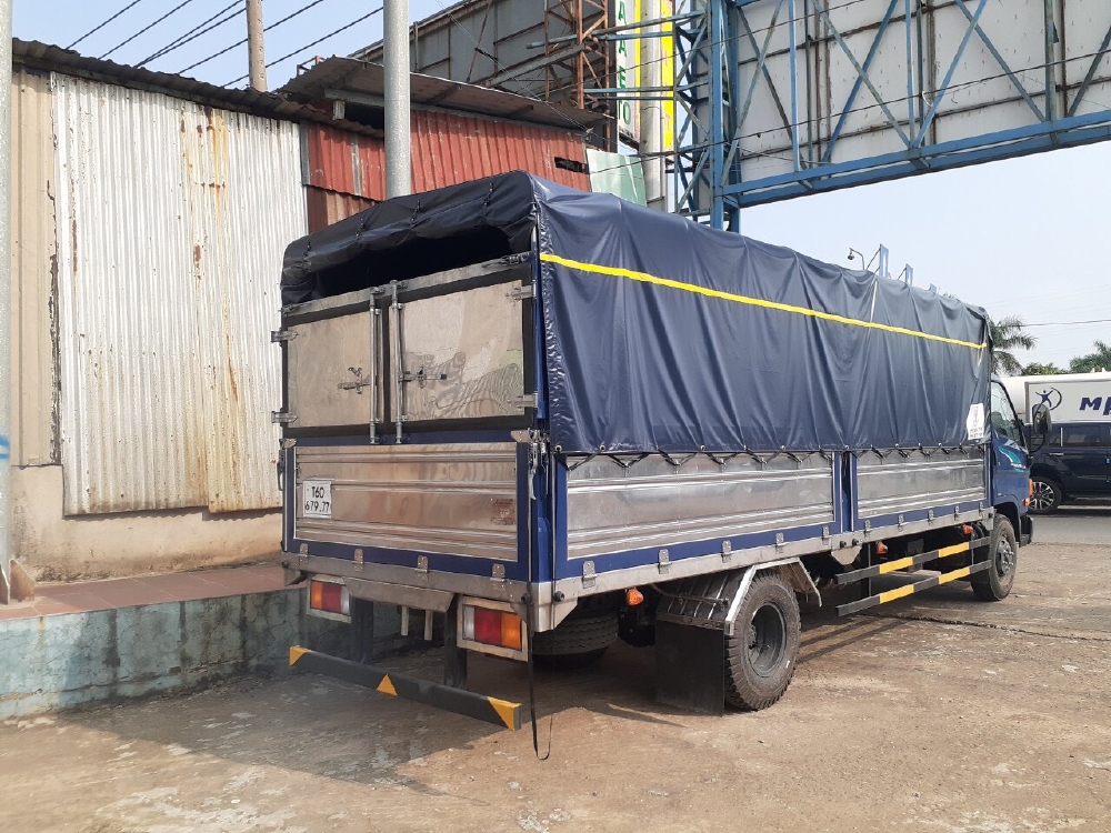 Hyundai 7 tấn thùng dài 5m7