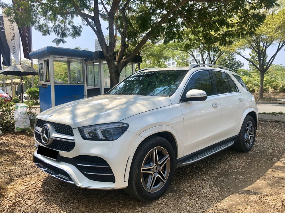 Mercedes Phú Mỹ Hưng cần bán GLE450 4matic 2019, màu trắng. Tiết kiệm NỬA TỶ