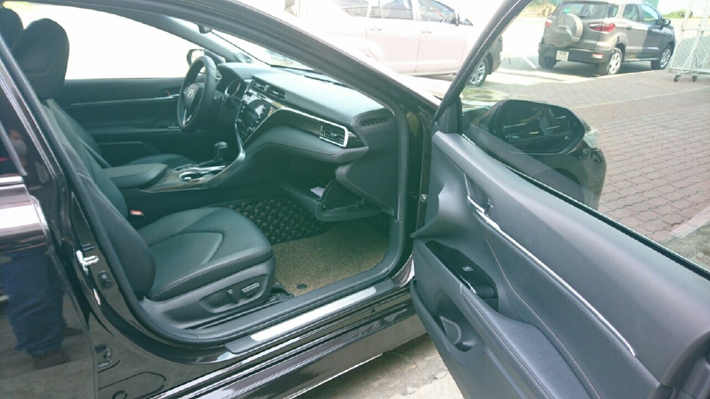 Bán Camry 2.5Q 2019 nhập Thái Lan, full phụ kiện. Giá sốc