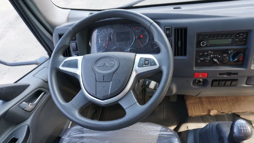 Giá xe tải Jac 6.5 tấn động cơ cummin | Hỗ trợ trả góp