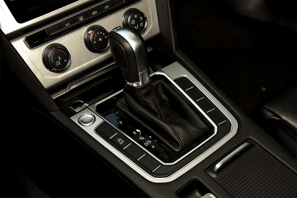 ✅XE VOLKSWAGEN PASSAT COMFORT MÀU TRẮNG GIẢM 12% ✅