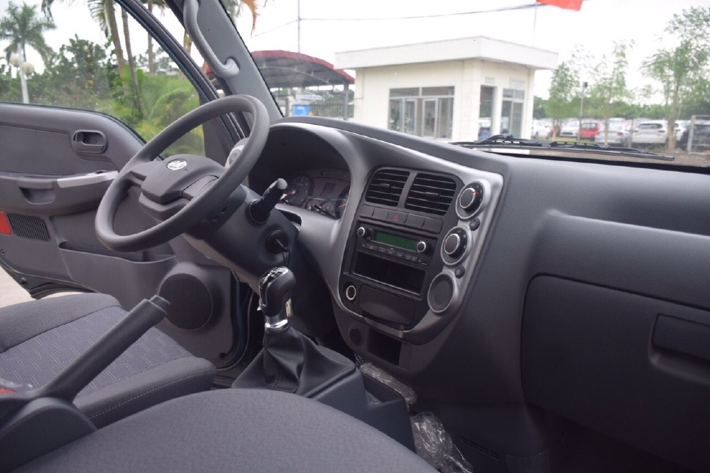 Xe K200 thùng mui bạt sẵn xe giao ngay