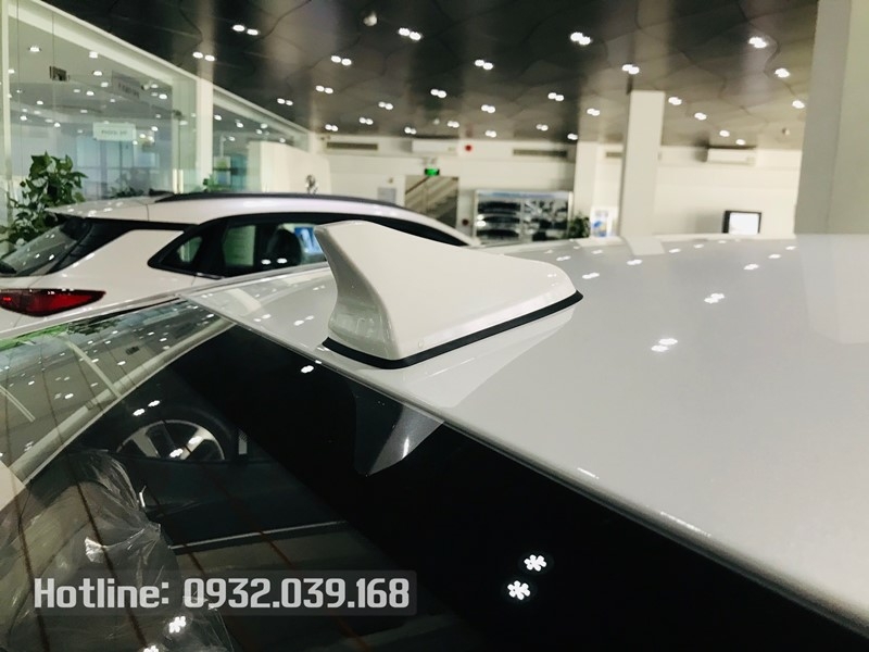 Bán xe Hyundai Elantra số sàn, SIÊU khuyến mãi tặng 50% trước bạ, 50% Phí biển số...