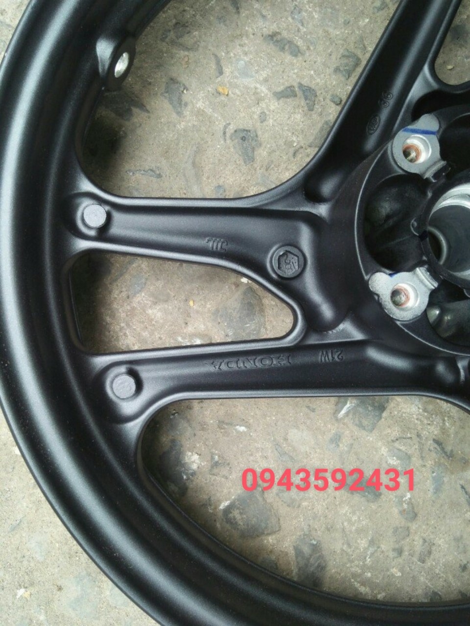 Mâm Air Blade zin theo xe chưa lăn bánh