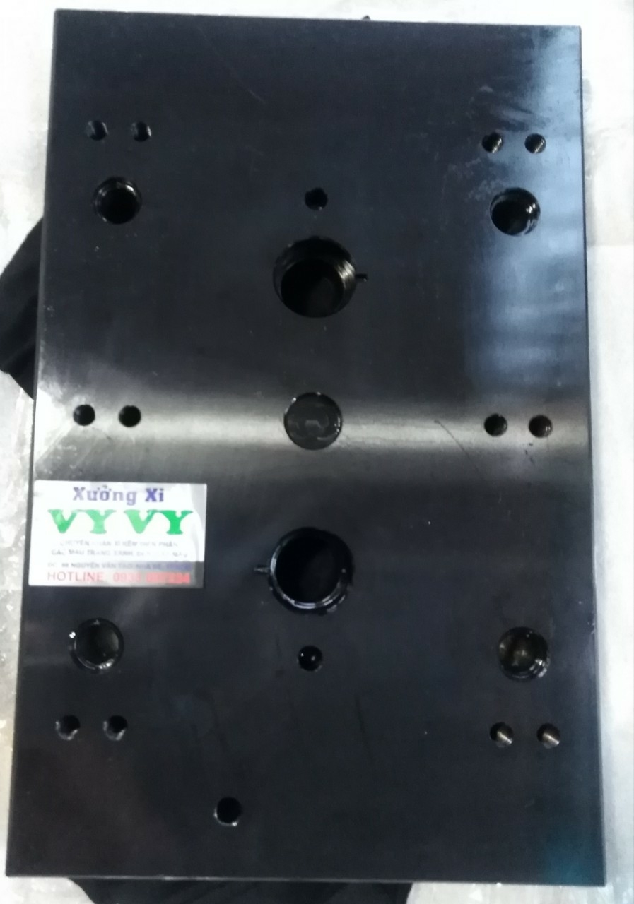 Vy Vy Industry phục vụ các đơn hàng gấp khẩn cấp Black Oxide Steel.