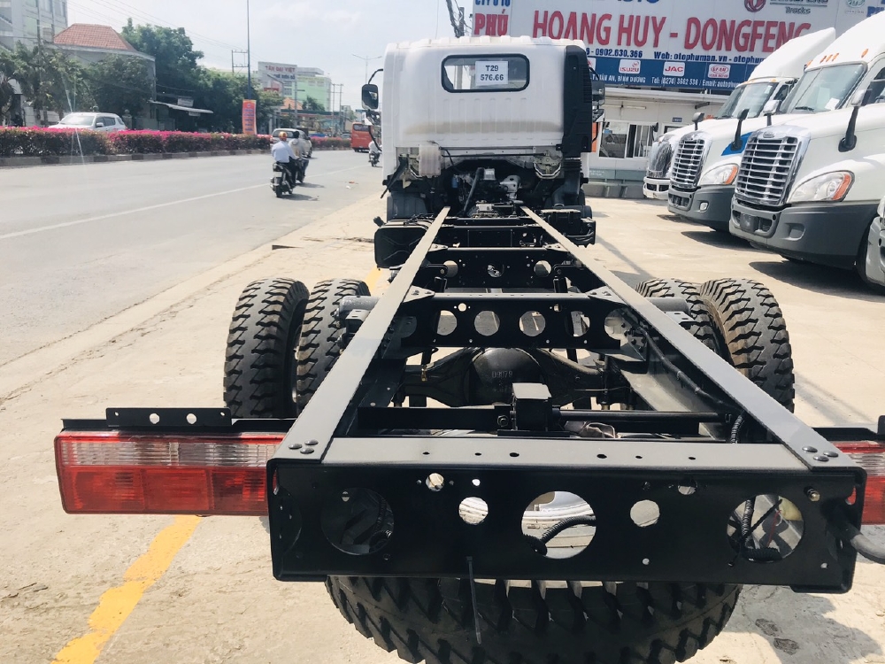 báo giá xe tải faw 8 tấn nhập khẩu hàn quốc thùng 6m2.