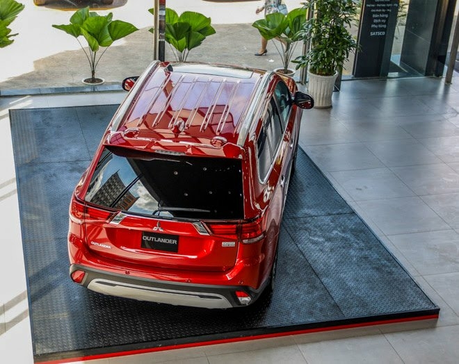 MITSUBISHI OUTLANDER 2020 TRẢ GÓP 90% GIÁ 825TR