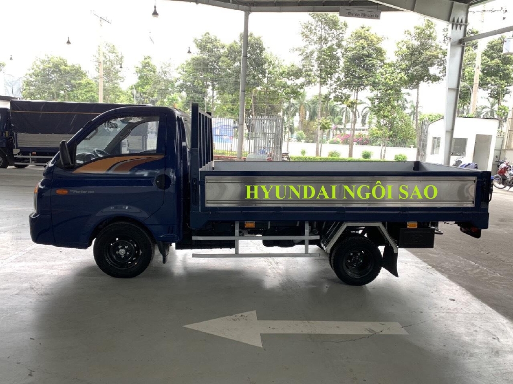 Tải 1.5 Tấn Hyundai Porter 150 – Thùng Lững giao ngay