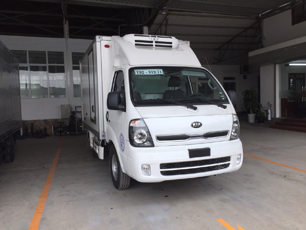 xe tải đông lạnh 1 tấn