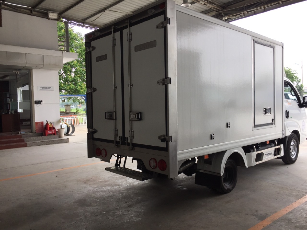 xe tải đông lạnh 1 tấn