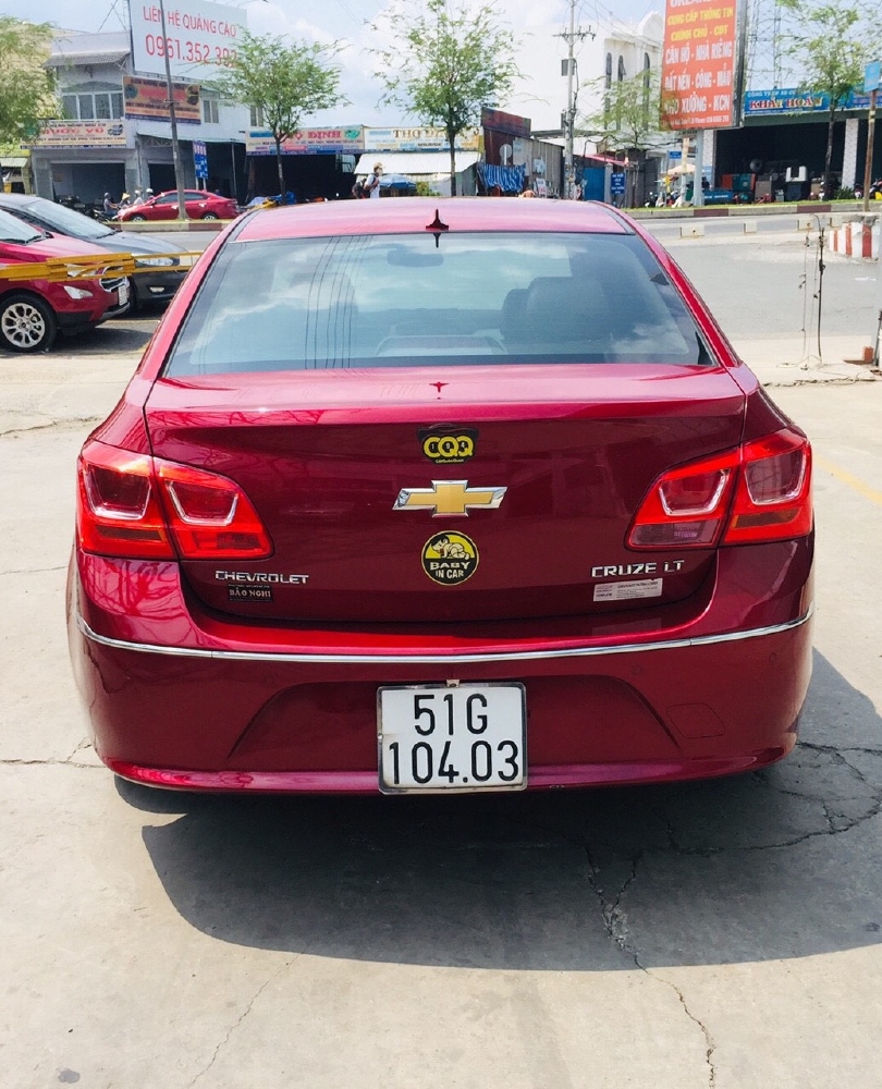 CRUZE LT 2017, MÀU ĐỎ, XE BÁN TẠI HÃNG CÓ BẢO HÀNH