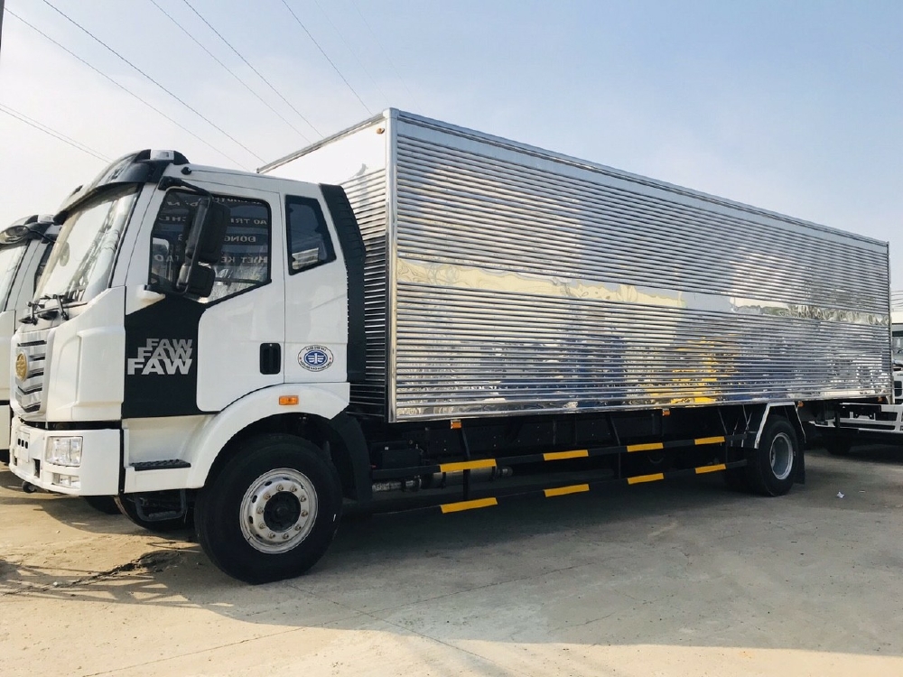 Phân phối chính hãng dòng xe tải 7 tấn thùng dài trả góp
