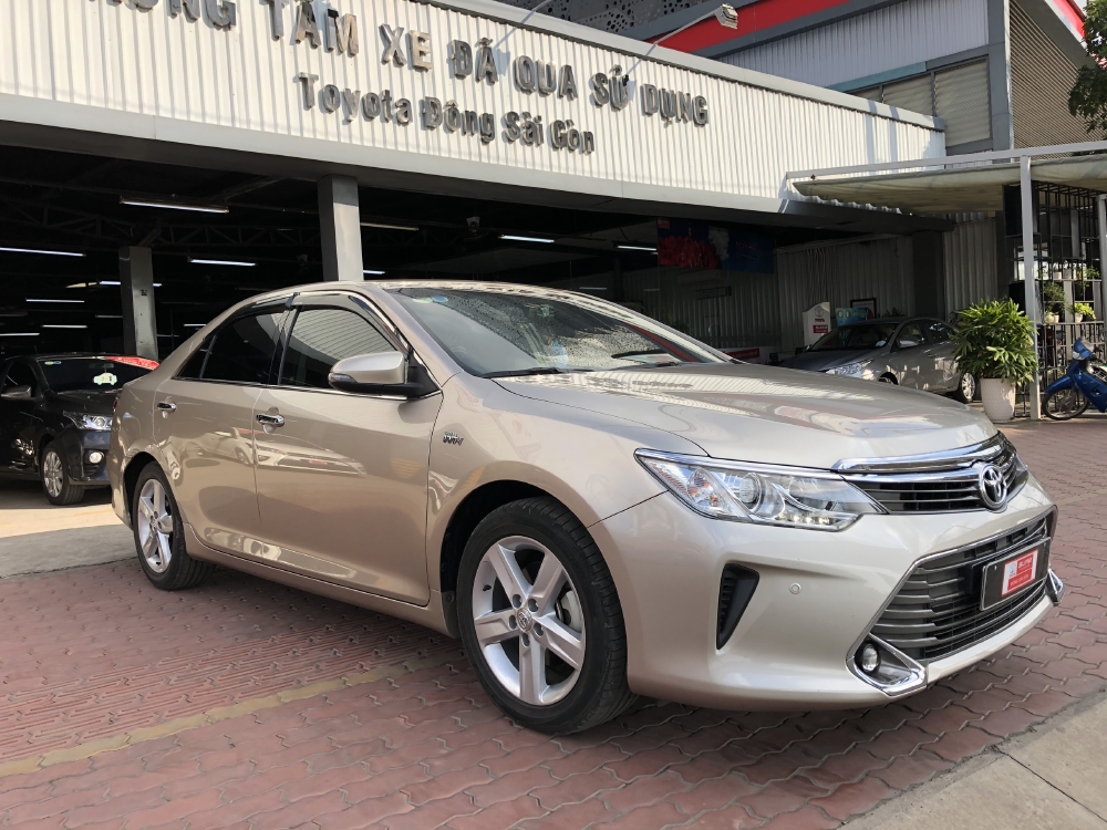 Camry 2.5Q 2016 Nâu Vàng . Tặng trước bạ, bảo hiểm,  giảm tiền mặt.