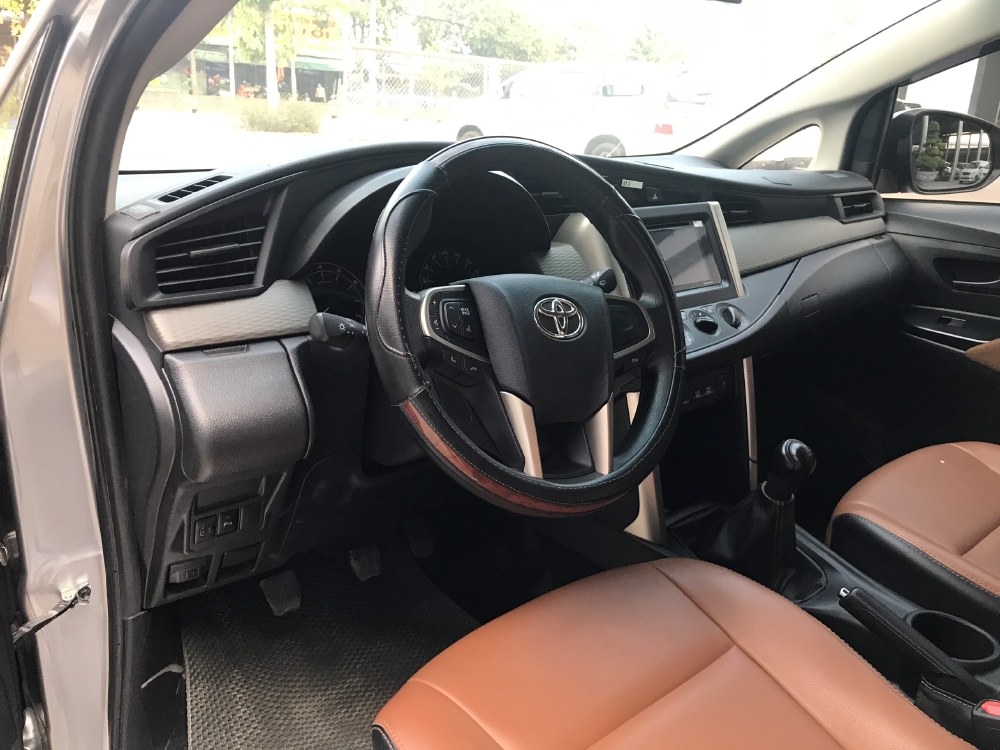 BÁN NHANH INNOVA E 2018 . GIÁ TỐT NHÉ!!!!