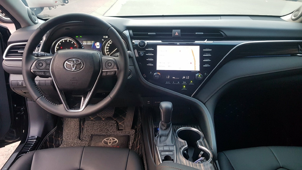 Bán nhanh Camry 2.5Q 2019 Nhập Thái . Giá Tốt