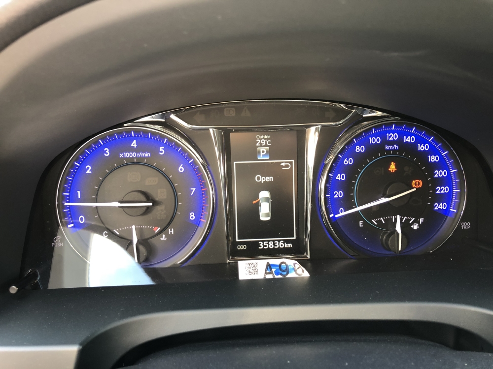 Camry 2.5Q 2016 Nâu Vàng . Tặng trước bạ, bảo hiểm,  giảm tiền mặt.