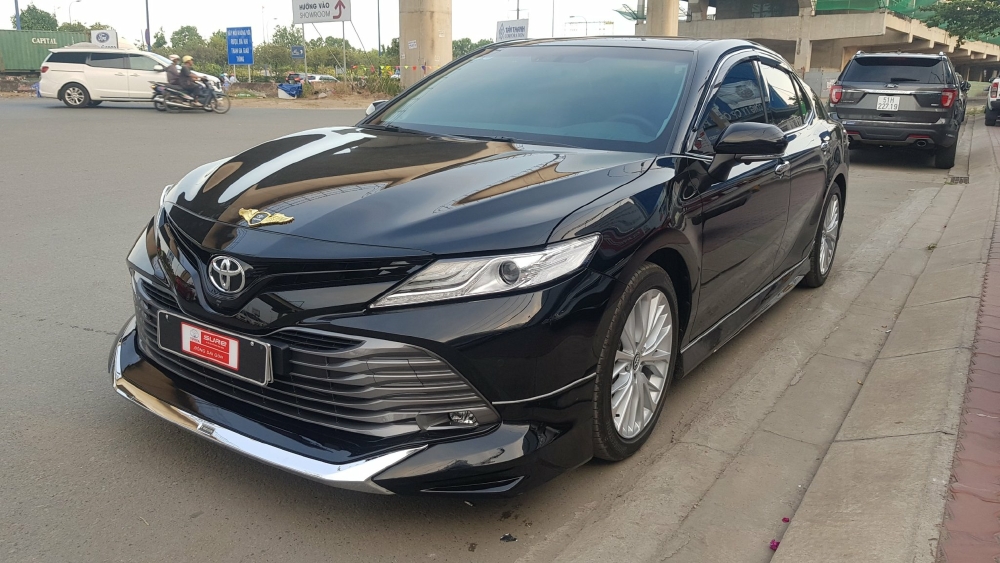 Bán nhanh Camry 2.5Q 2019 Nhập Thái . Giá Tốt