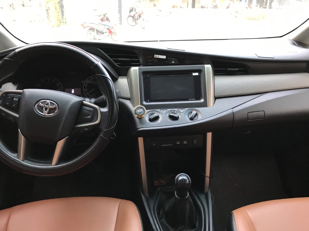 BÁN NHANH INNOVA E 2018 . GIÁ TỐT NHÉ!!!!