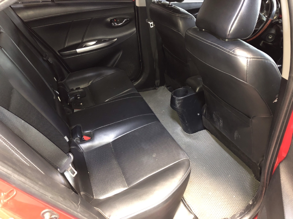 Bán Vios G 2015 màu đỏ . Giá học sinh nhé !!!!