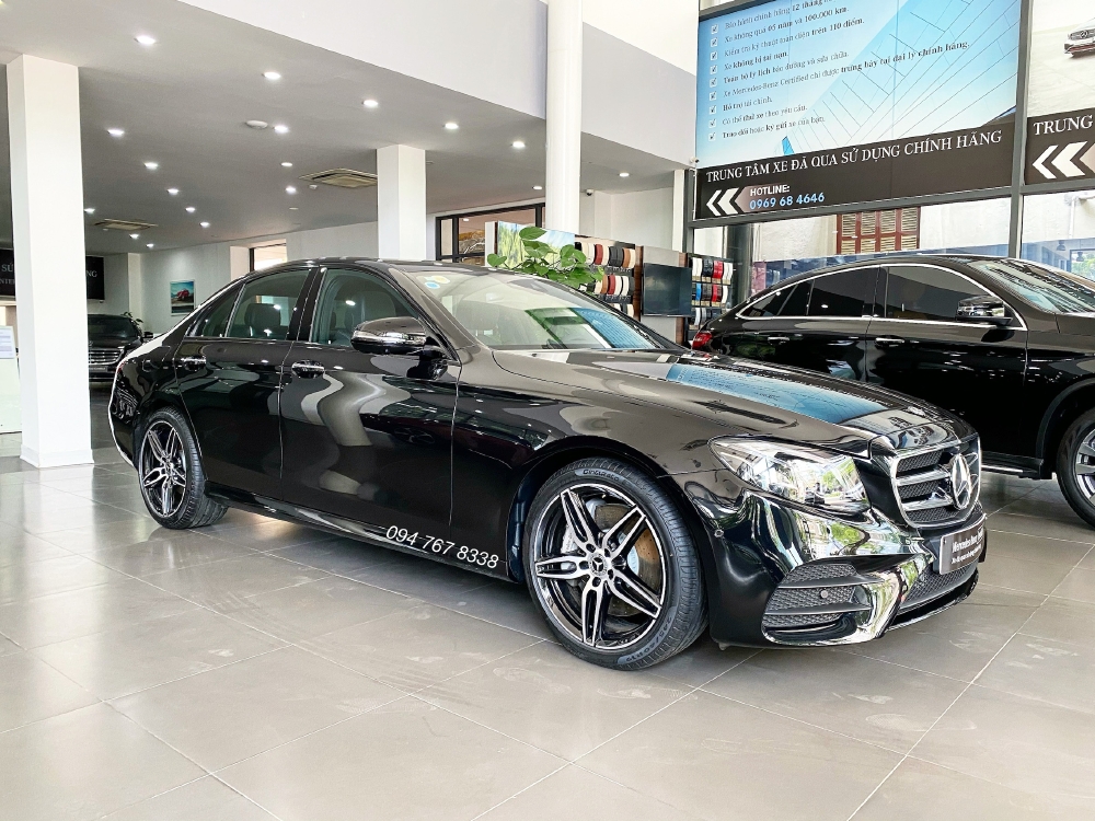 Bán Mercedes E300 AMG 2020 Siêu lướt chính chủ biển đẹp