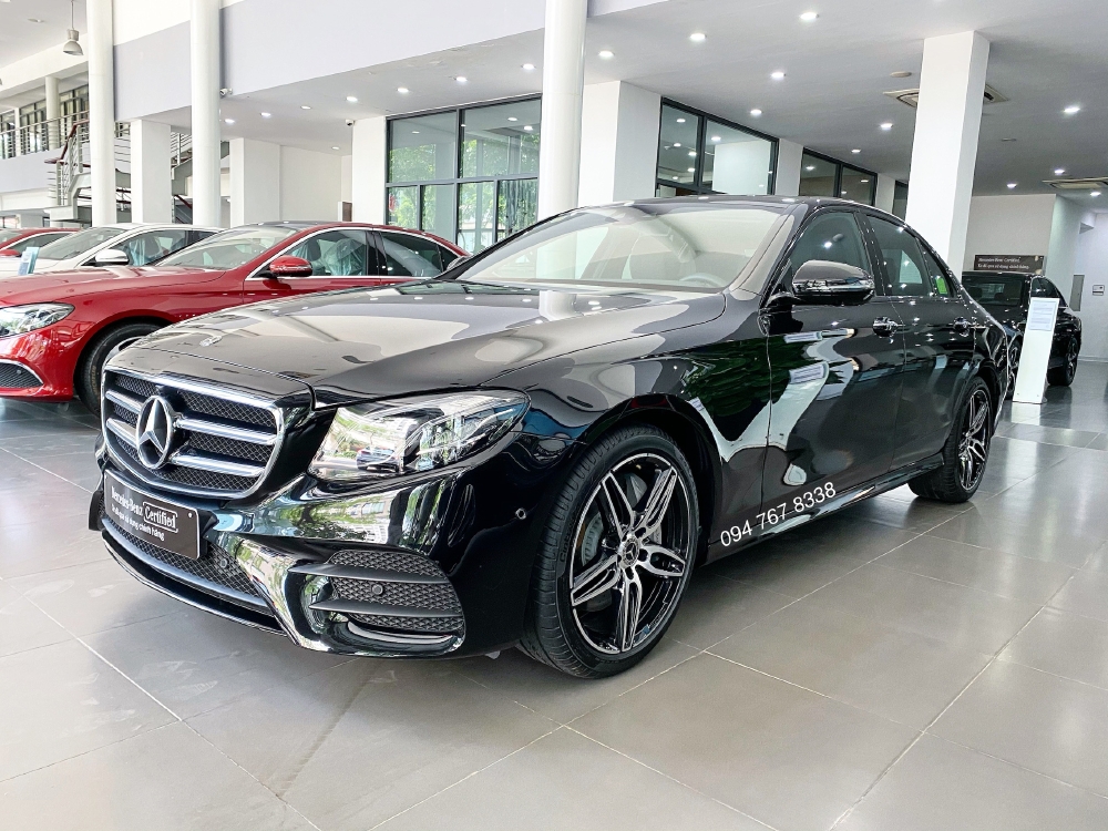 Bán Mercedes E300 AMG 2020 Siêu lướt chính chủ biển đẹp
